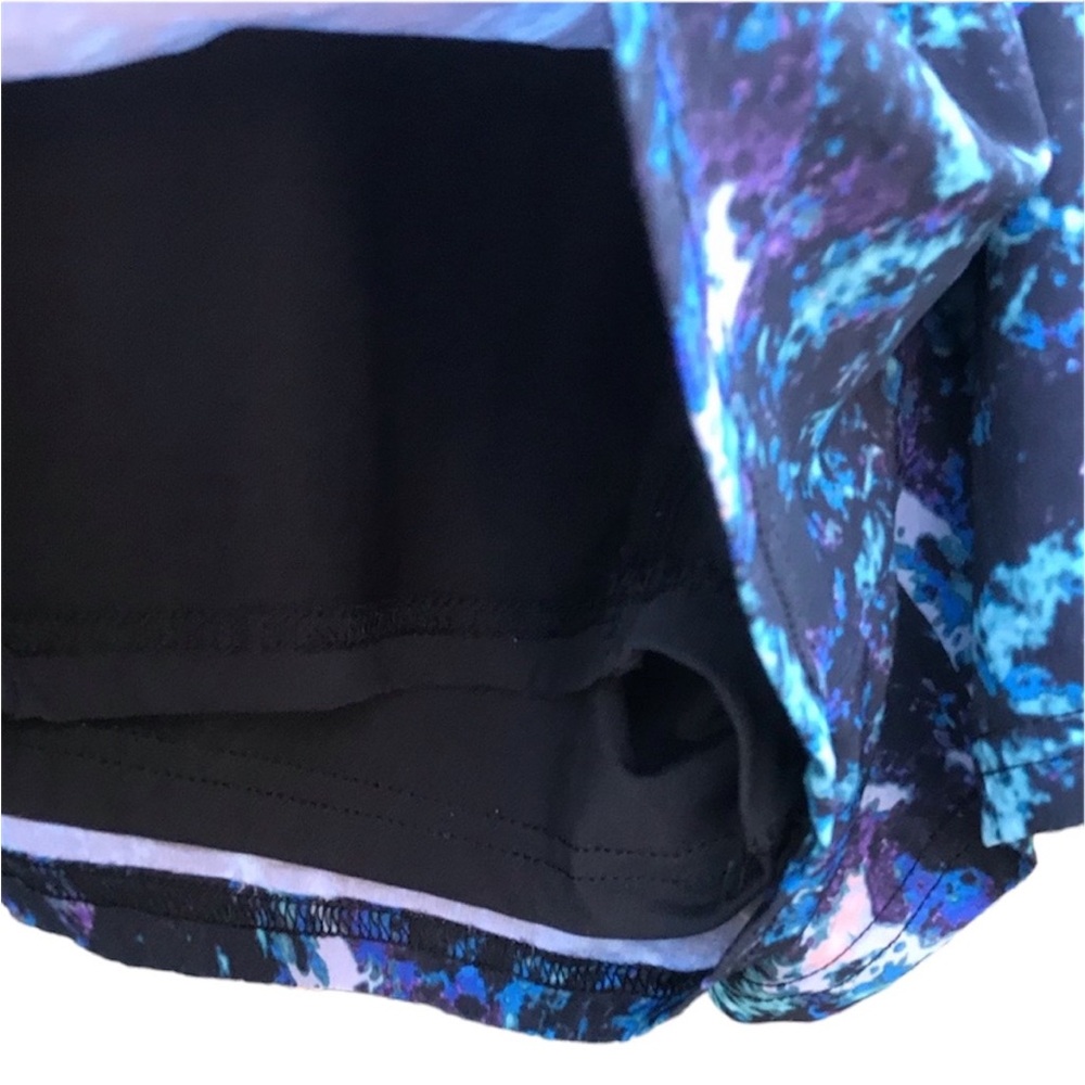 Fabletics Draw String Shorts W/ Pockets Size M - image 2